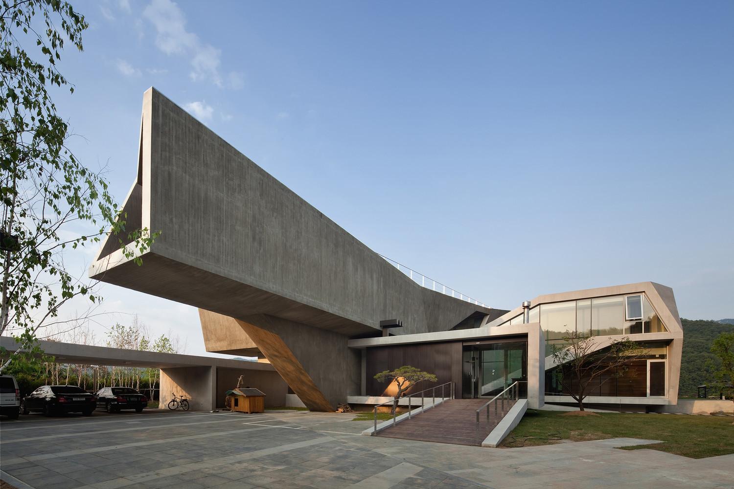 Casa de Huéspedes Rivendell / IDMM Architects
