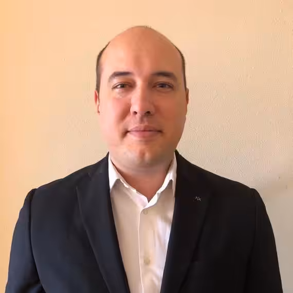 Luis Ávila